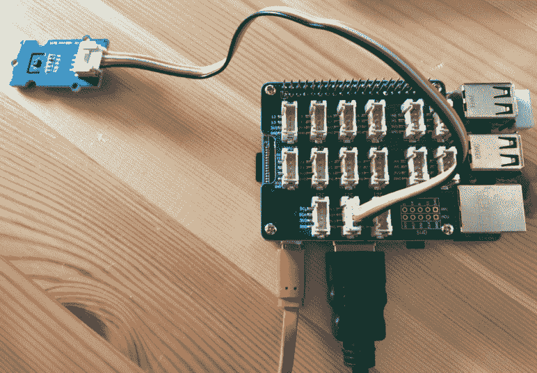 Figure 5.12 – Connecting the temperature/humidity sensor to your Base HAT 
